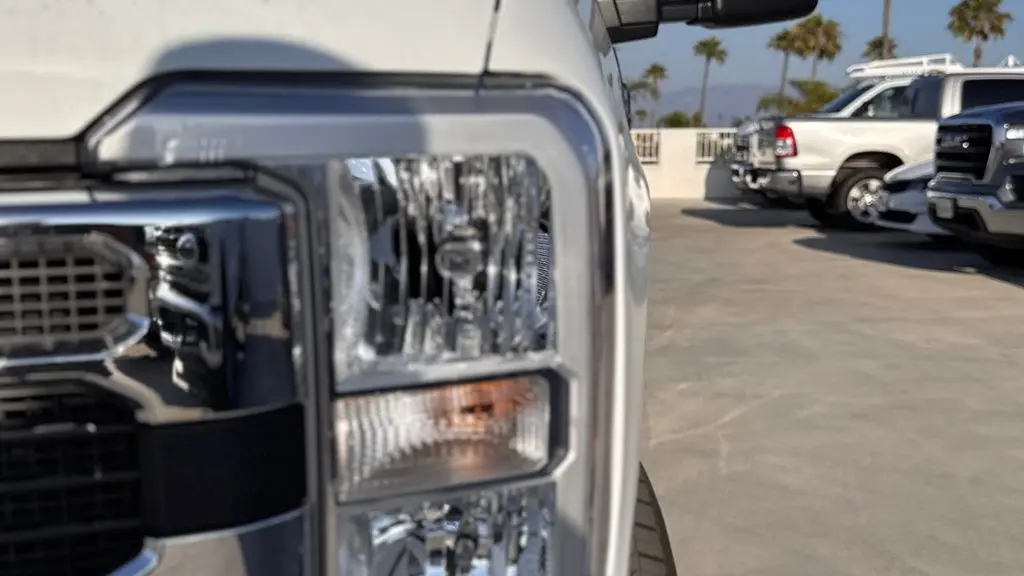 2025 Ford F-350 Super Duty XL