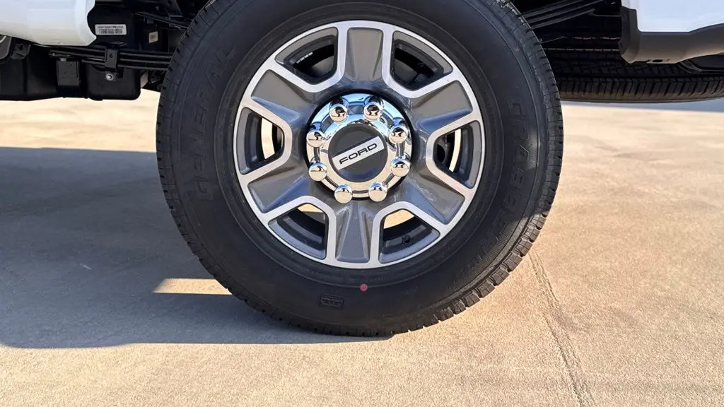 2025 Ford F-350 Super Duty XL