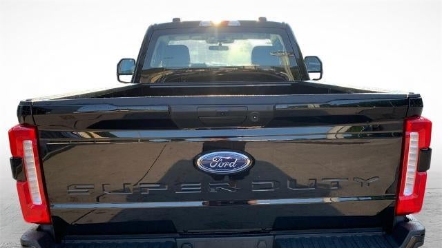 2025 Ford F-350 Super Duty XL