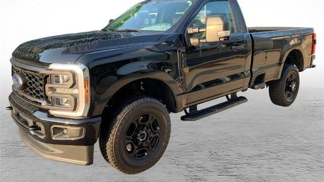 2025 Ford F-350 Super Duty XL