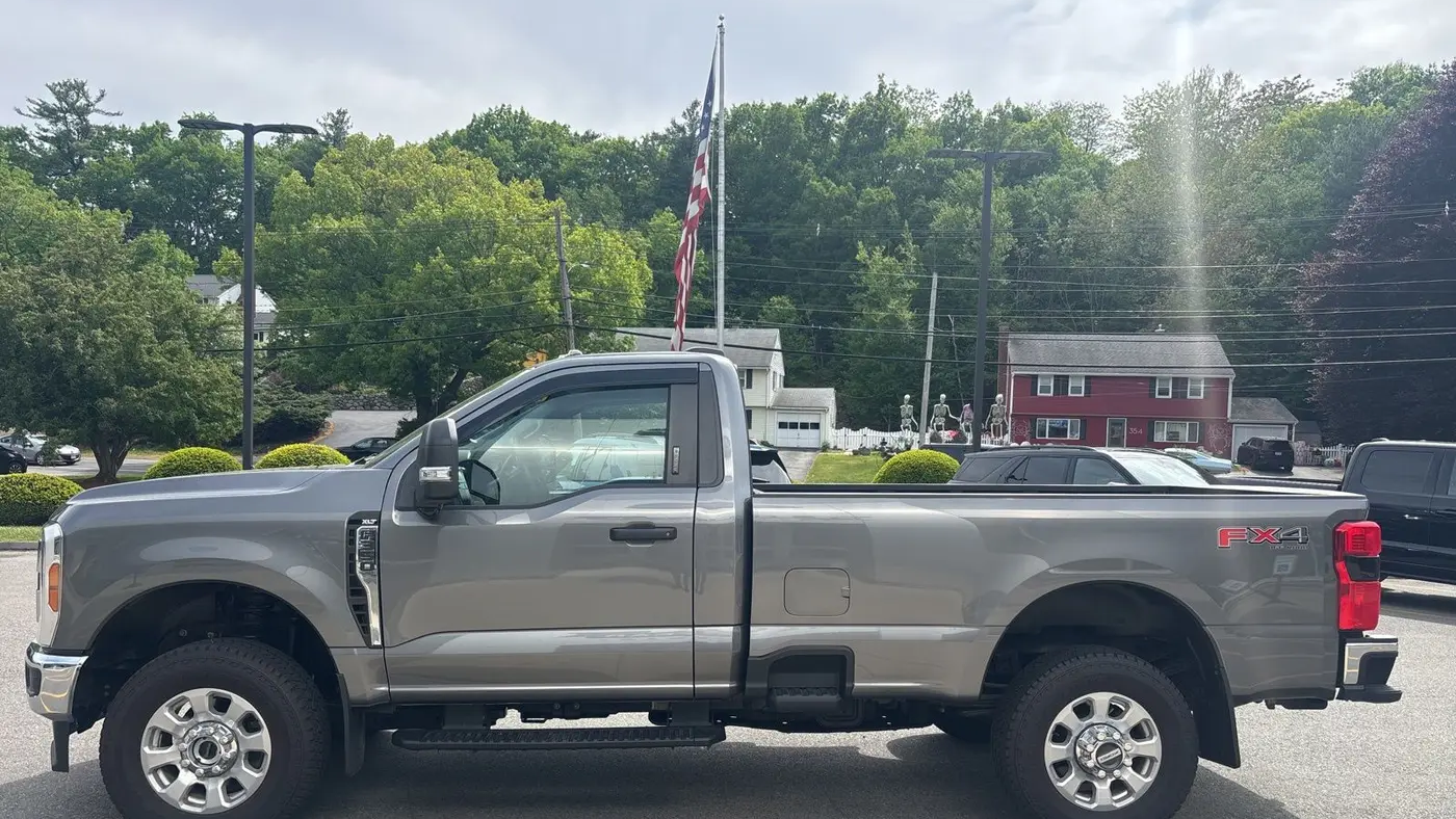 2024 Ford F-350 Super Duty XL