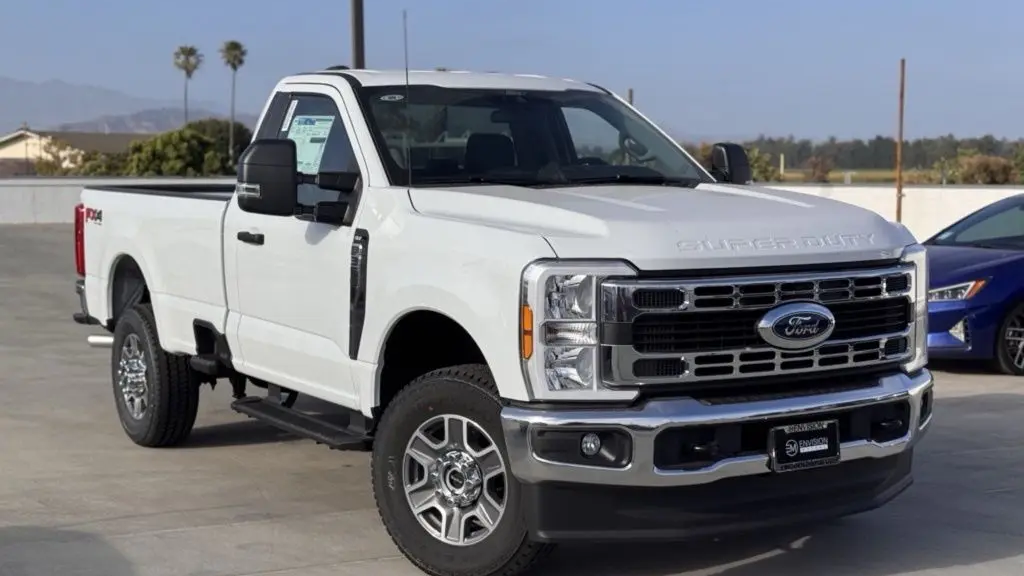 2025 Ford F-350 Super Duty XL