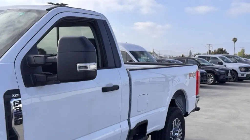2025 Ford F-350 Super Duty XL