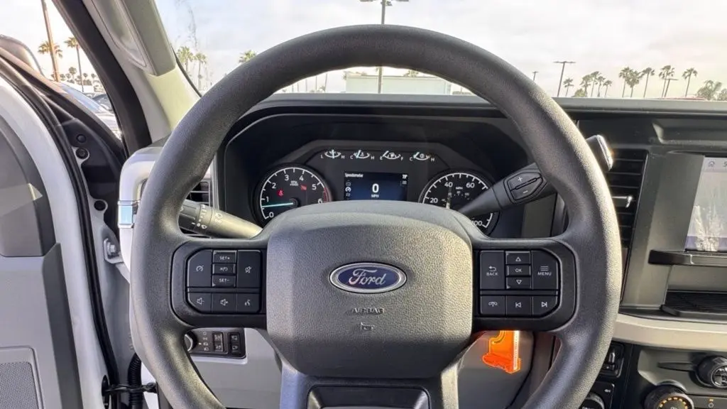 2025 Ford F-350 Super Duty XL