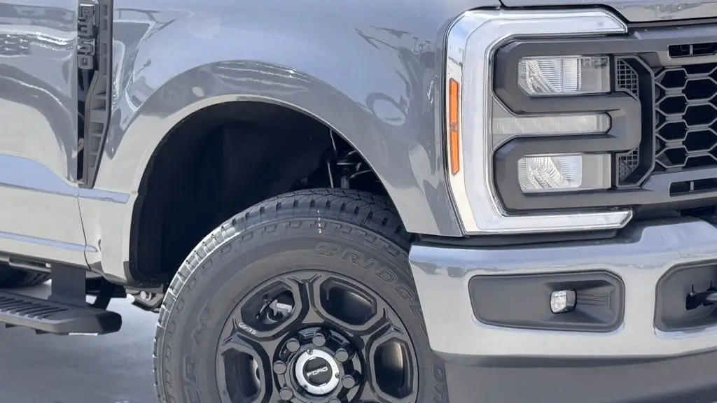 2025 Ford F-350 Super Duty XL