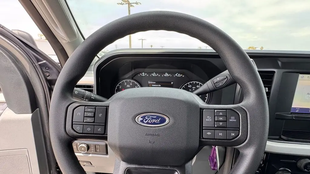 2025 Ford F-350 Super Duty XL