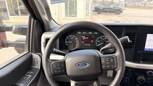2025 Ford F-350 Super Duty XL
