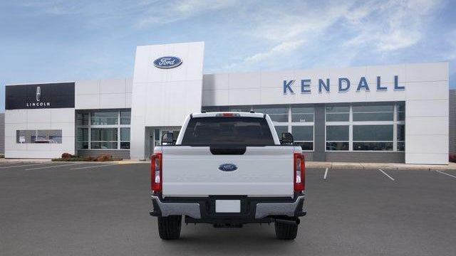 2026 Ford F-350 Super Duty XLT