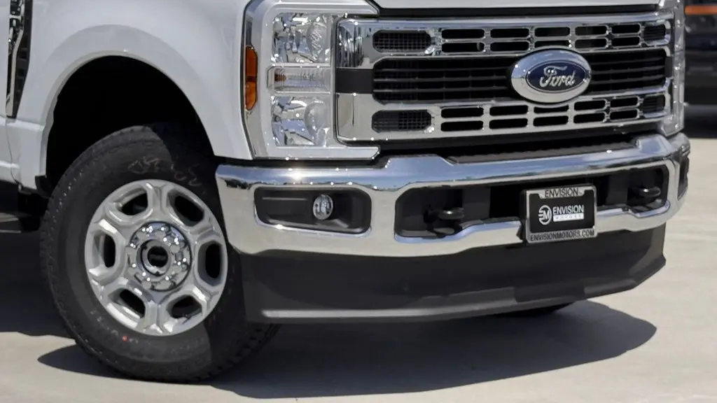 2025 Ford F-350 Super Duty XL