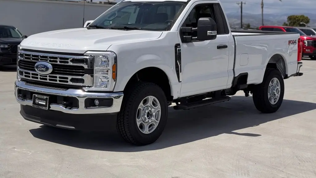 2025 Ford F-350 Super Duty XL