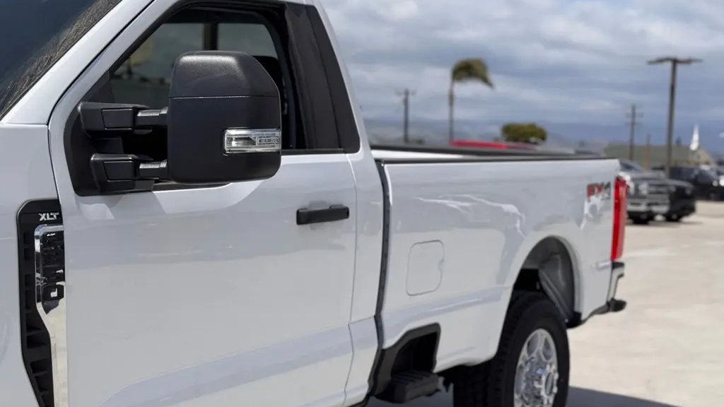 2025 Ford F-350 Super Duty XL