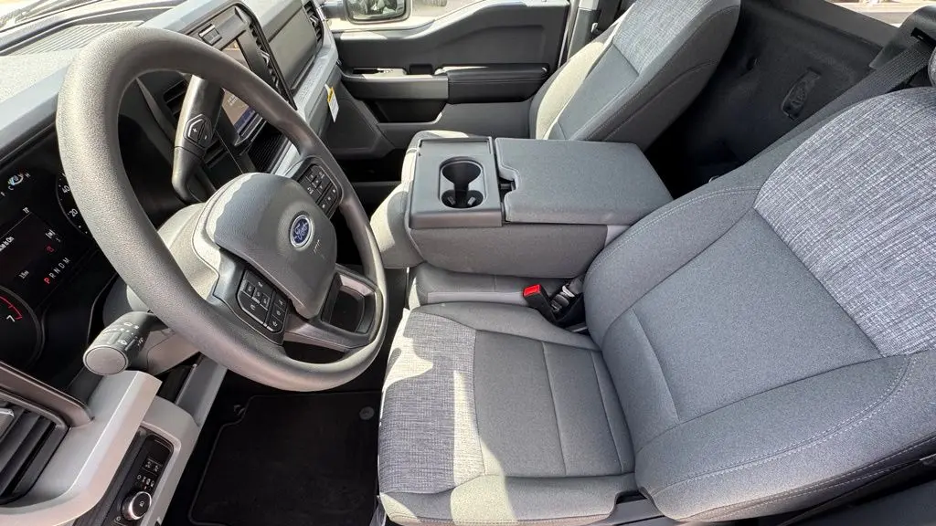 2025 Ford F-350 Super Duty XL