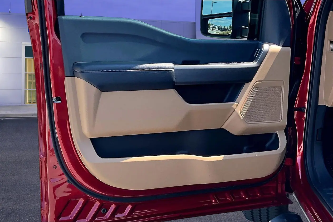 2025 Ford F-350 - $50,900