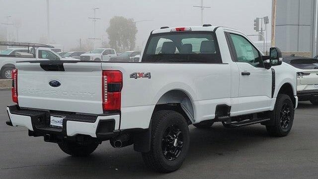 2023 Ford F-350 Super Duty XL