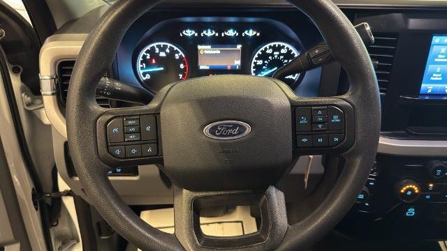 2025 Ford F-350 Super Duty XL