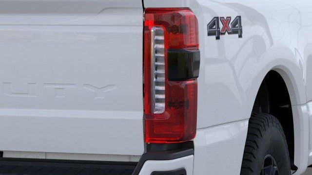 2025 Ford F-350 Super Duty XL
