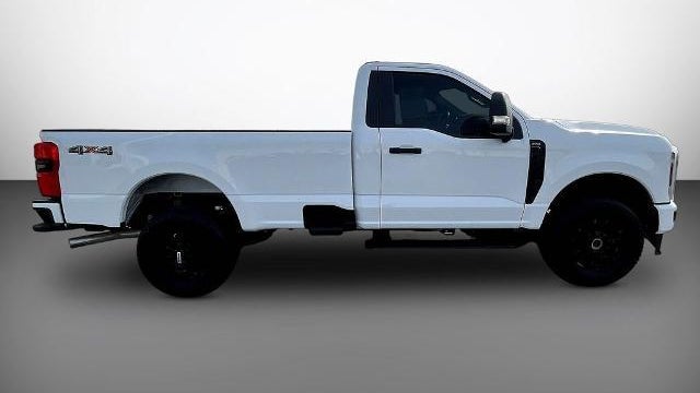 2025 Ford F-350 Super Duty XL