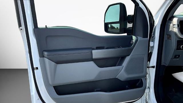 2025 Ford F-350 Super Duty XL
