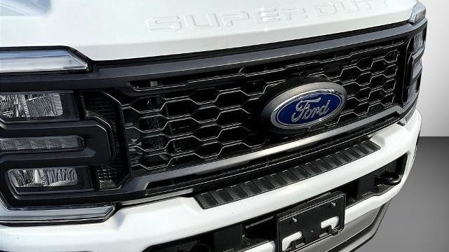 2025 Ford F-350 Super Duty XL