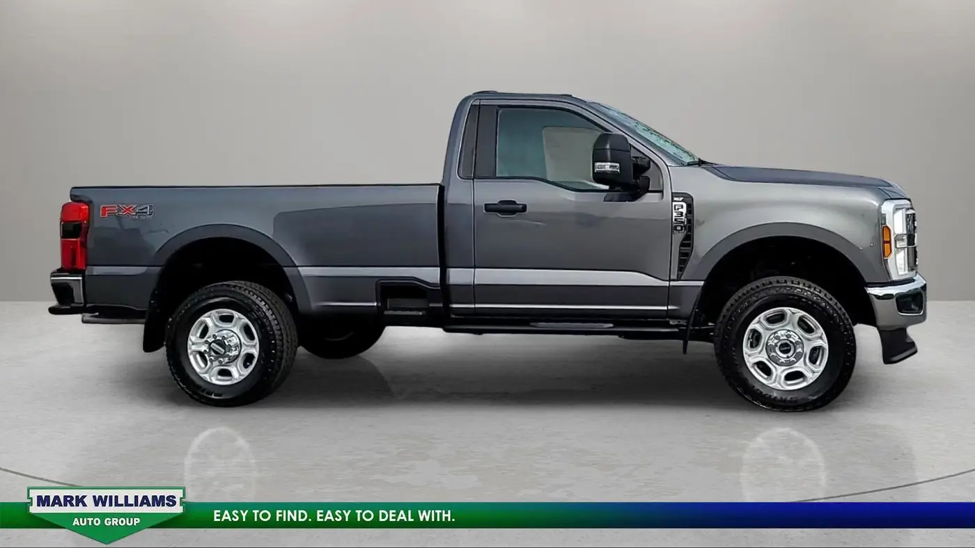 2025 Ford F-350 Super Duty XL