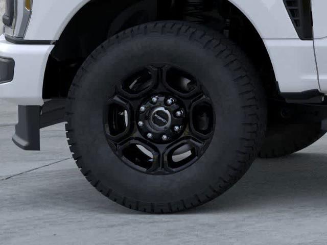 2025 Ford F-350 - $47,995