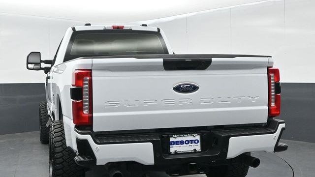 2025 Ford F-350 Super Duty XLT