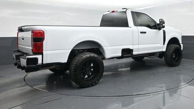 2025 Ford F-350 Super Duty XLT