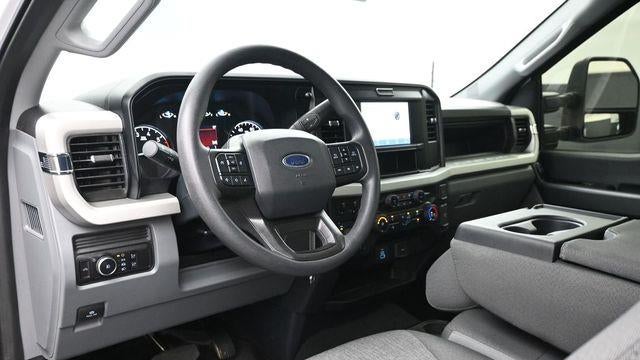 2025 Ford F-350 Super Duty XLT