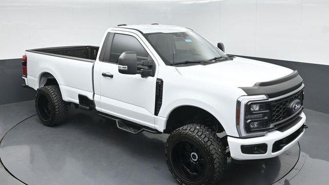 2025 Ford F-350 Super Duty XLT