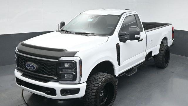 2025 Ford F-350 Super Duty XLT