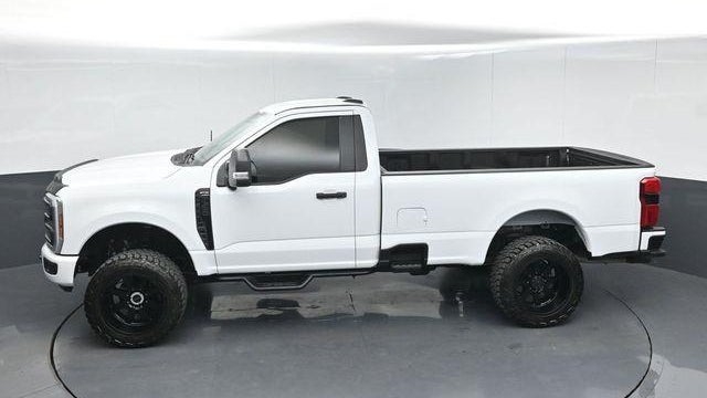 2025 Ford F-350 Super Duty XLT