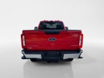 2023 F-350 Super Duty Thumbnail 4