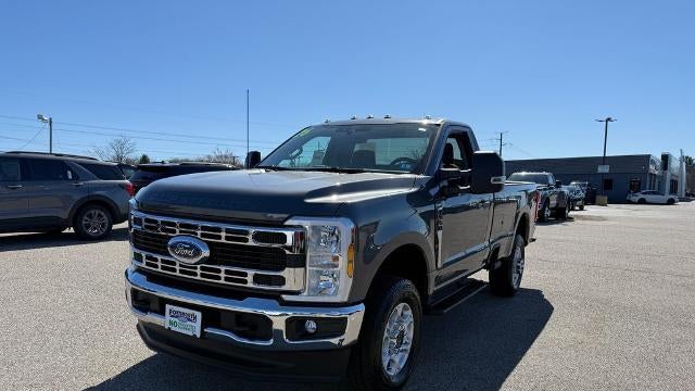 2026 Ford F-350 Super Duty XLT