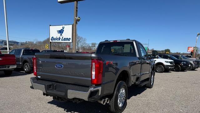 2026 Ford F-350 Super Duty XLT