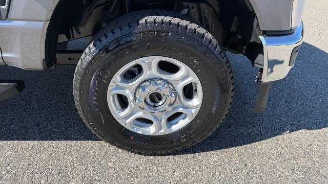 2026 Ford F-350 Super Duty XLT