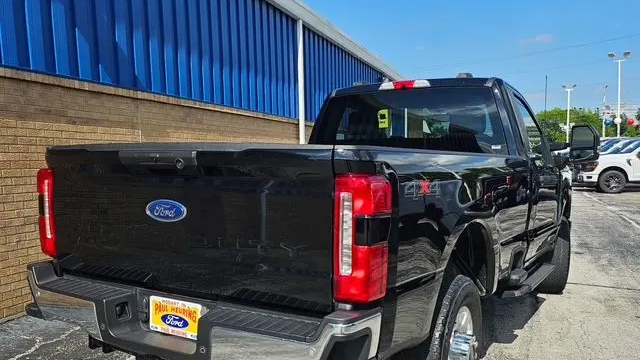 2023 Ford F-350 Super Duty XL