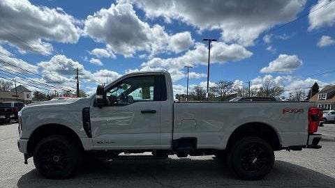 2025 Ford F-350 Super Duty XL