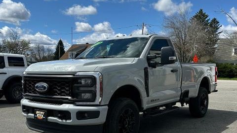 2025 Ford F-350 Super Duty XL