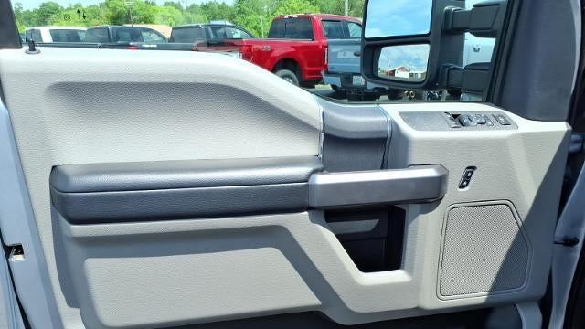 2022 Ford F-350 Super Duty XL