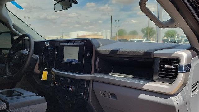 2024 Ford F-350 Super Duty XL