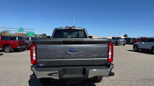 2026 Ford F-350 Super Duty XLT