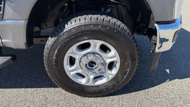 2026 Ford F-350 Super Duty XLT