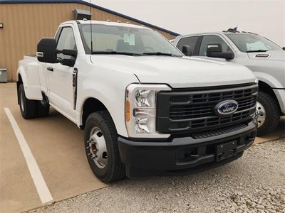 2025 Ford F-350 Super Duty 4X2 XL 2DR Regular Cab 8 FT. LB DRW Pickup