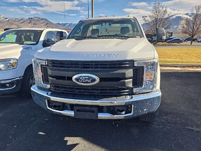 2018 Ford F-350 Super Duty 4X4 XL 2DR Regular Cab 8 FT. LB DRW Pickup