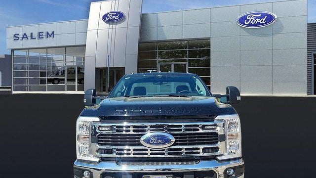 2025 Ford F-350 Super Duty XLT