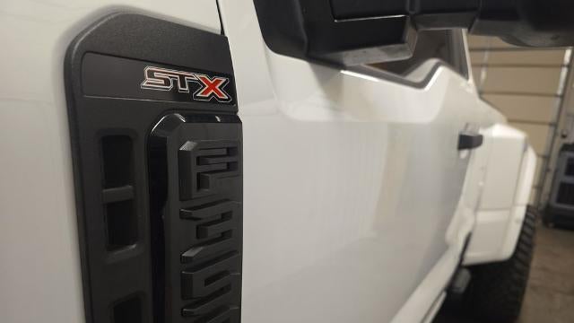 2026 Ford F-350 Super Duty XLT