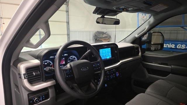 2026 Ford F-350 Super Duty XLT