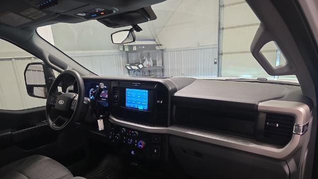 2026 Ford F-350 Super Duty XLT