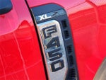 2025 F-450 Super Duty Thumbnail 3