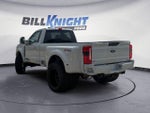 2026 F-450 Super Duty Thumbnail 2